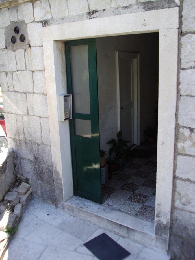 ספליט Studio Apartment Sretna מראה חיצוני תמונה
