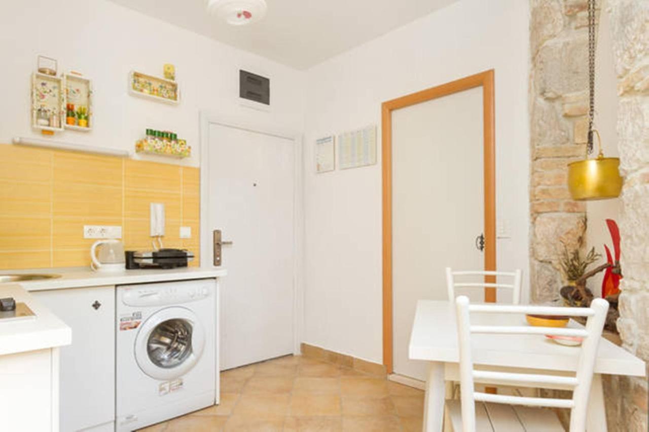 ספליט Studio Apartment Sretna מראה חיצוני תמונה